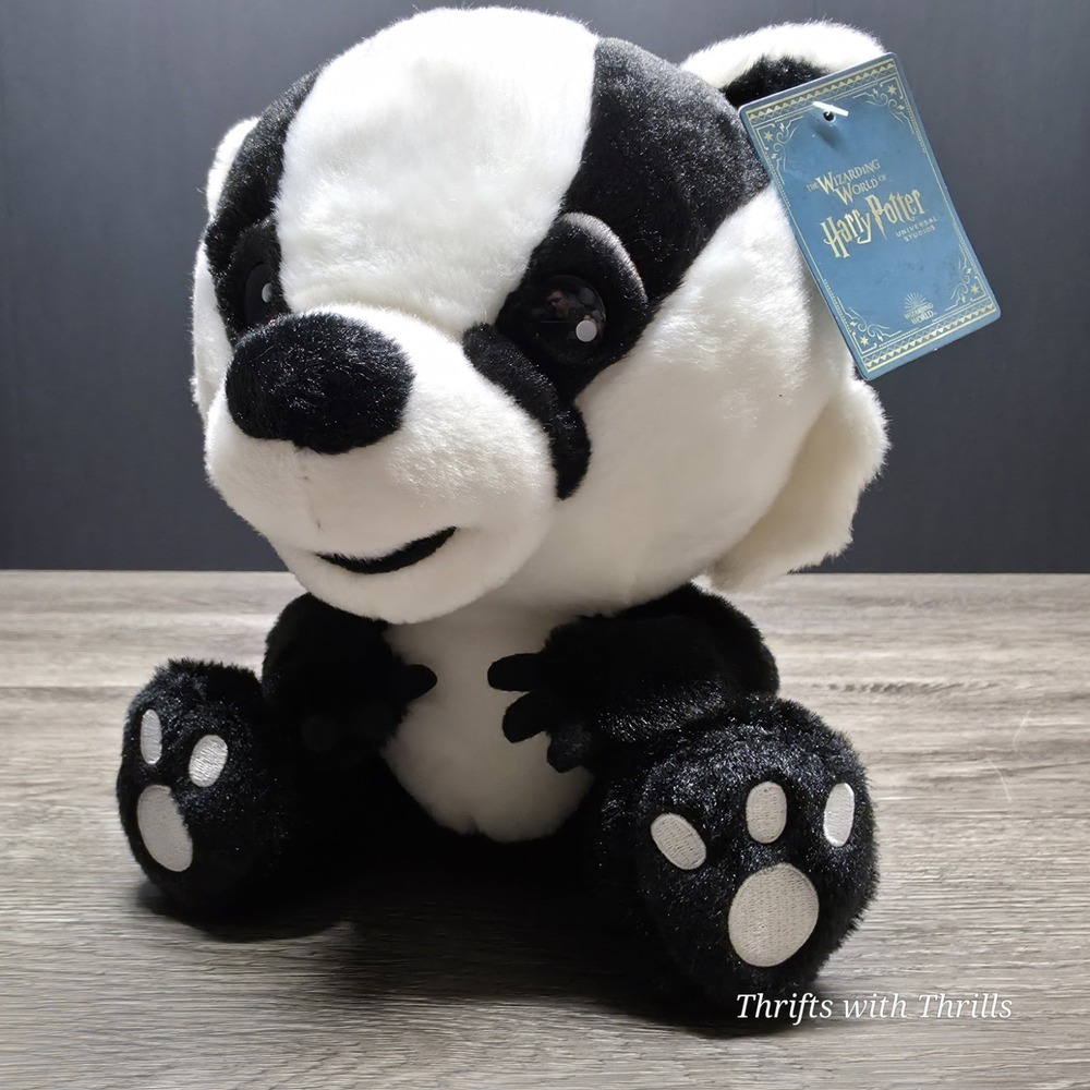 Universal Studios - The Wizarding World Of Harry‎ Potter Hufflepuff Plush W/Tag